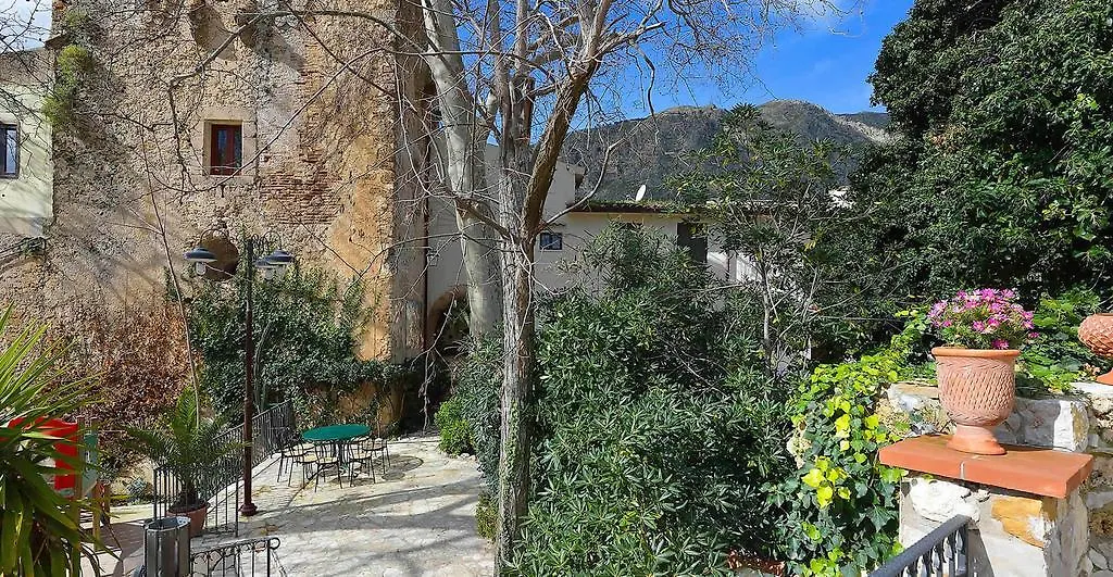 Farm stay Casale Del Principe Agrirelais & Spa San Giuseppe Jato Italy