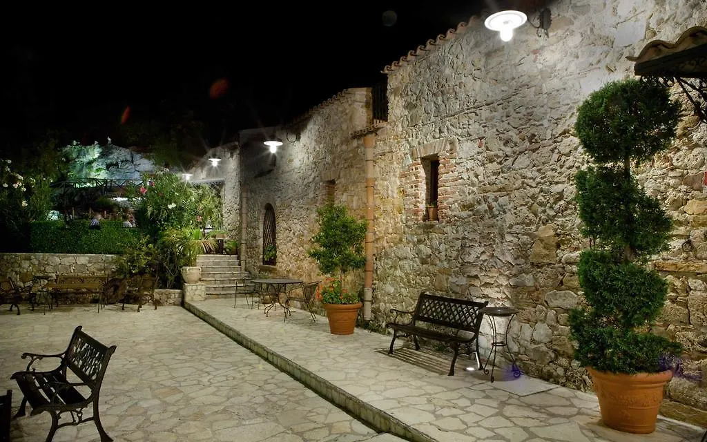 Farm stay Casale Del Principe Agrirelais & Spa San Giuseppe Jato Italy